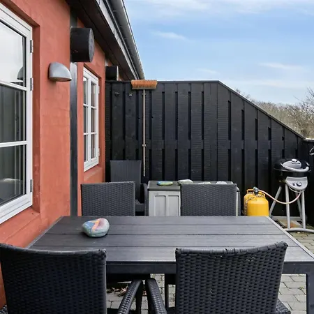 Hinrich - 4-5km From The Sea By Interhome アパート Åkirkeby